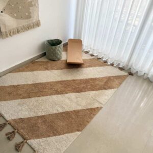 שטיח נינה פסים מוקה