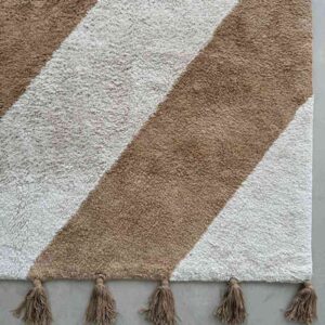 שטיח נינה פסים מוקה